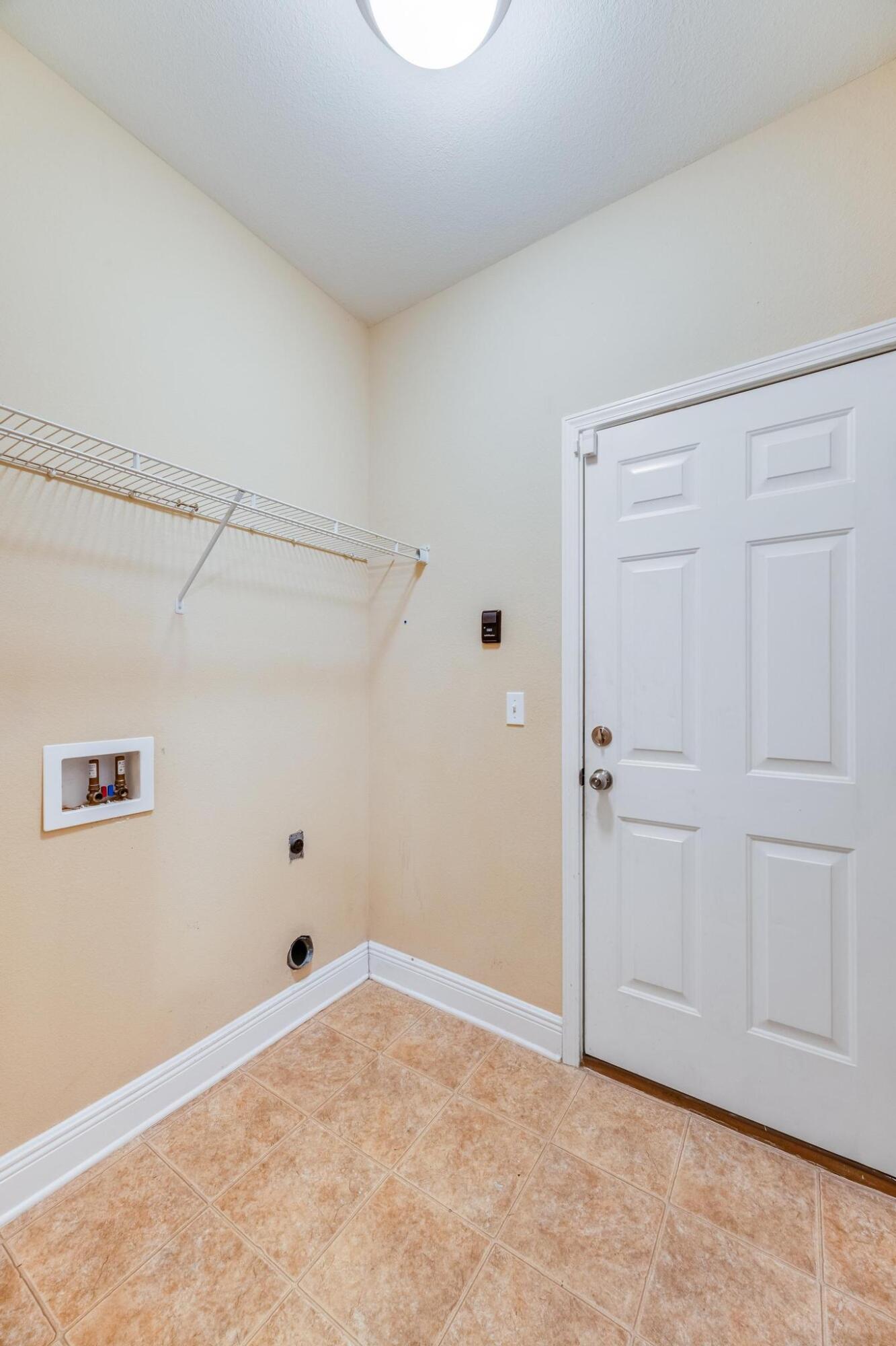 750 Lime Lane Crestview, FL 32536 - Photo 40 of 51 a view of an empty room