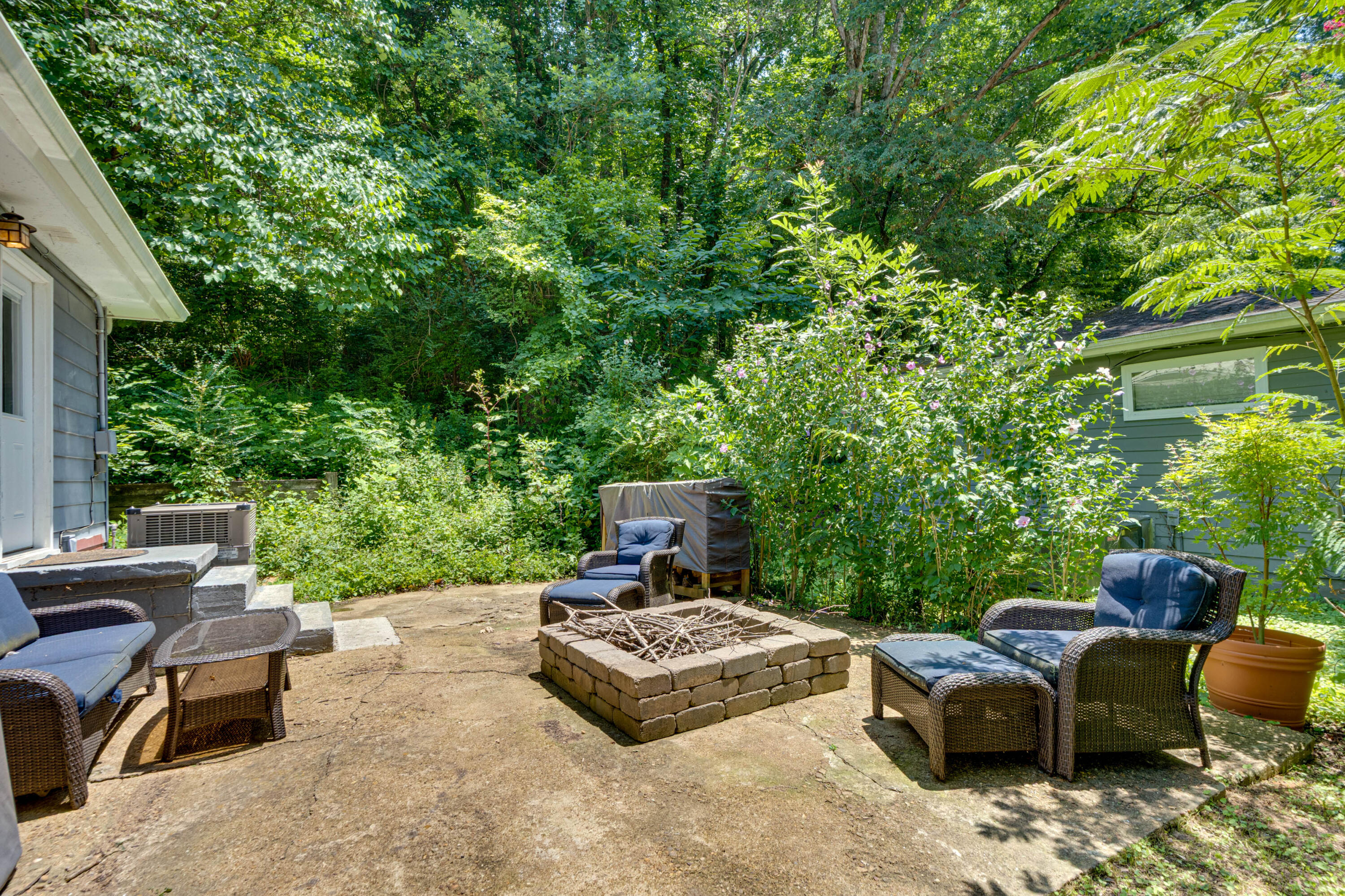 510 Lullwater Road Chattanooga, TN 37405 - Photo 23 of 26 510 Lullwater-23