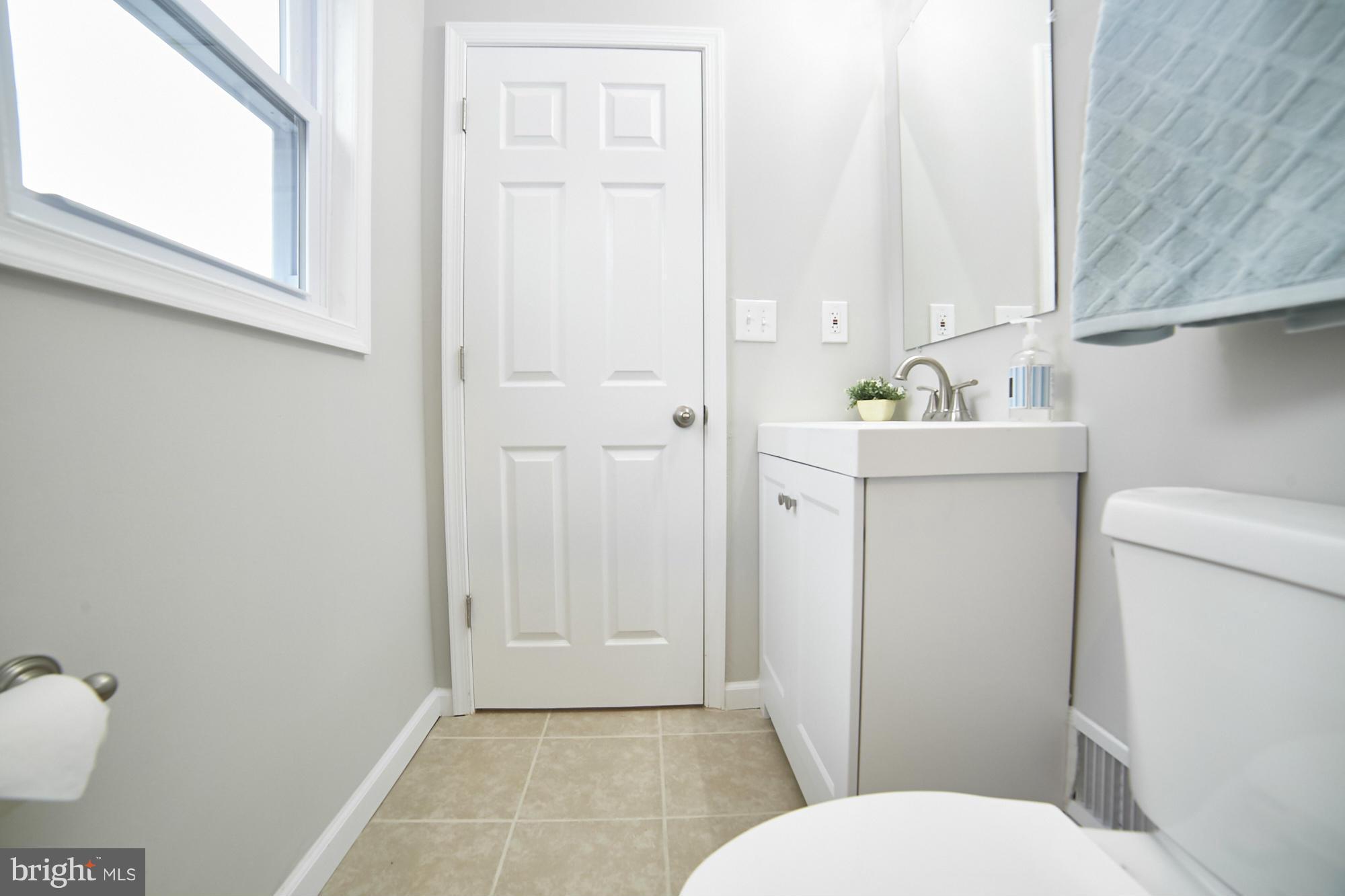 27 Mansion Road Linthicum Heights, MD 21090 - Photo 5 of 10 Bath (Master)