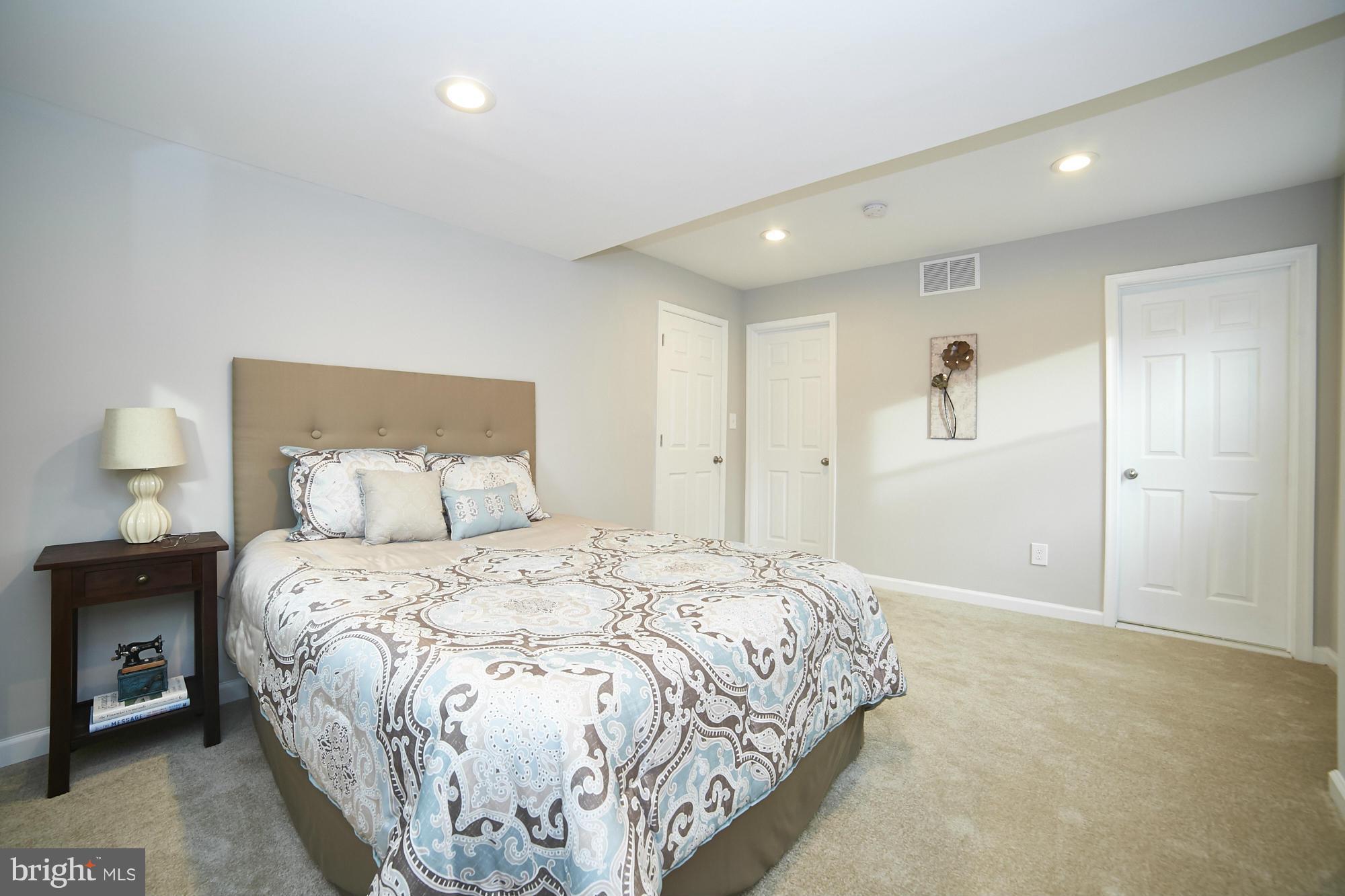 27 Mansion Road Linthicum Heights, MD 21090 - Photo 8 of 10 Bedroom (Master)
