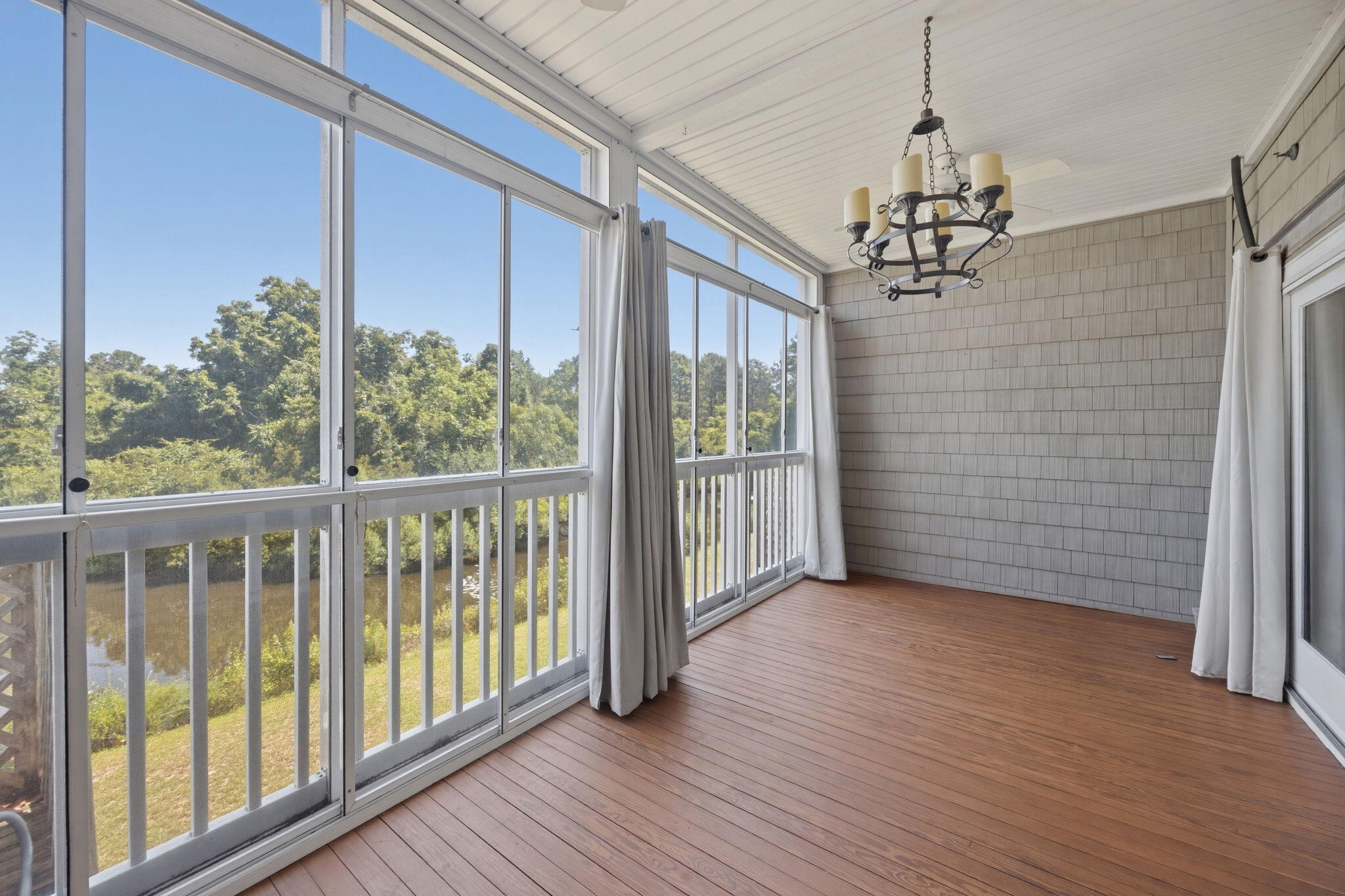 1601 Hopeman Lane Mount Pleasant, SC 29466 - Photo 13 of 43 40-web-or-mls-470A8335- edited