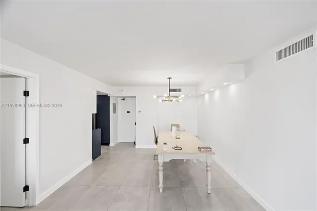 a view of livingroom with furniture