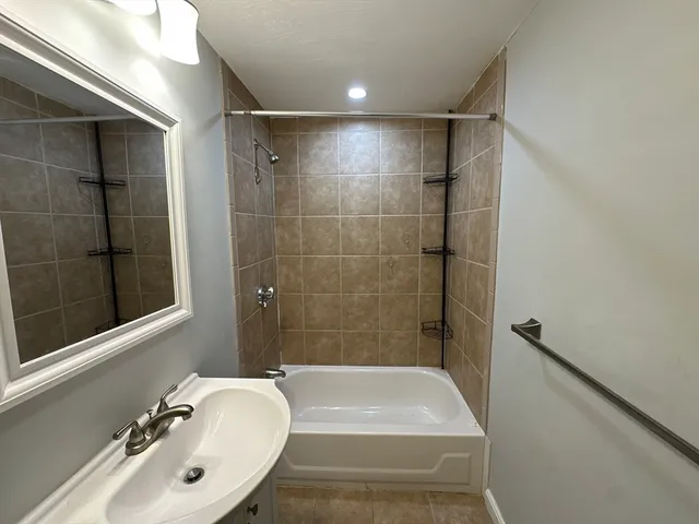 $1,750 | 78 Park Avenue, Unit 1F, Revere, MA 02151