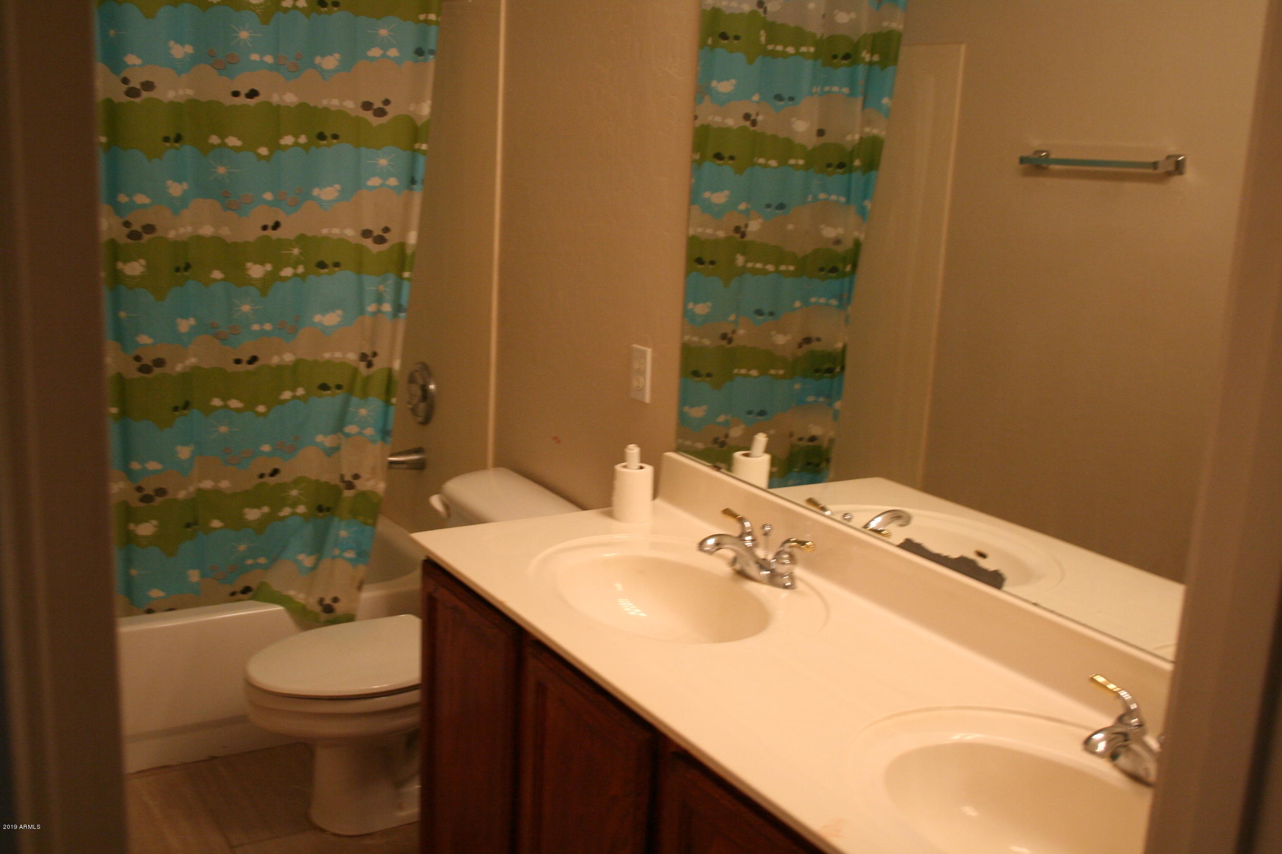 1805 South Morrison Lane Gilbert, AZ 85295 - Photo 11 of 19 IMG_4635