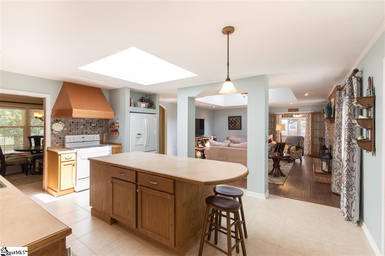 30 Cobblestone Road Greenville, SC 29615 - Photo 4 of 25 Gallery Image 4