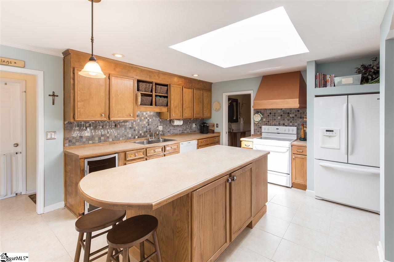 30 Cobblestone Road Greenville, SC 29615 - Photo 5 of 25 Gallery Image 5