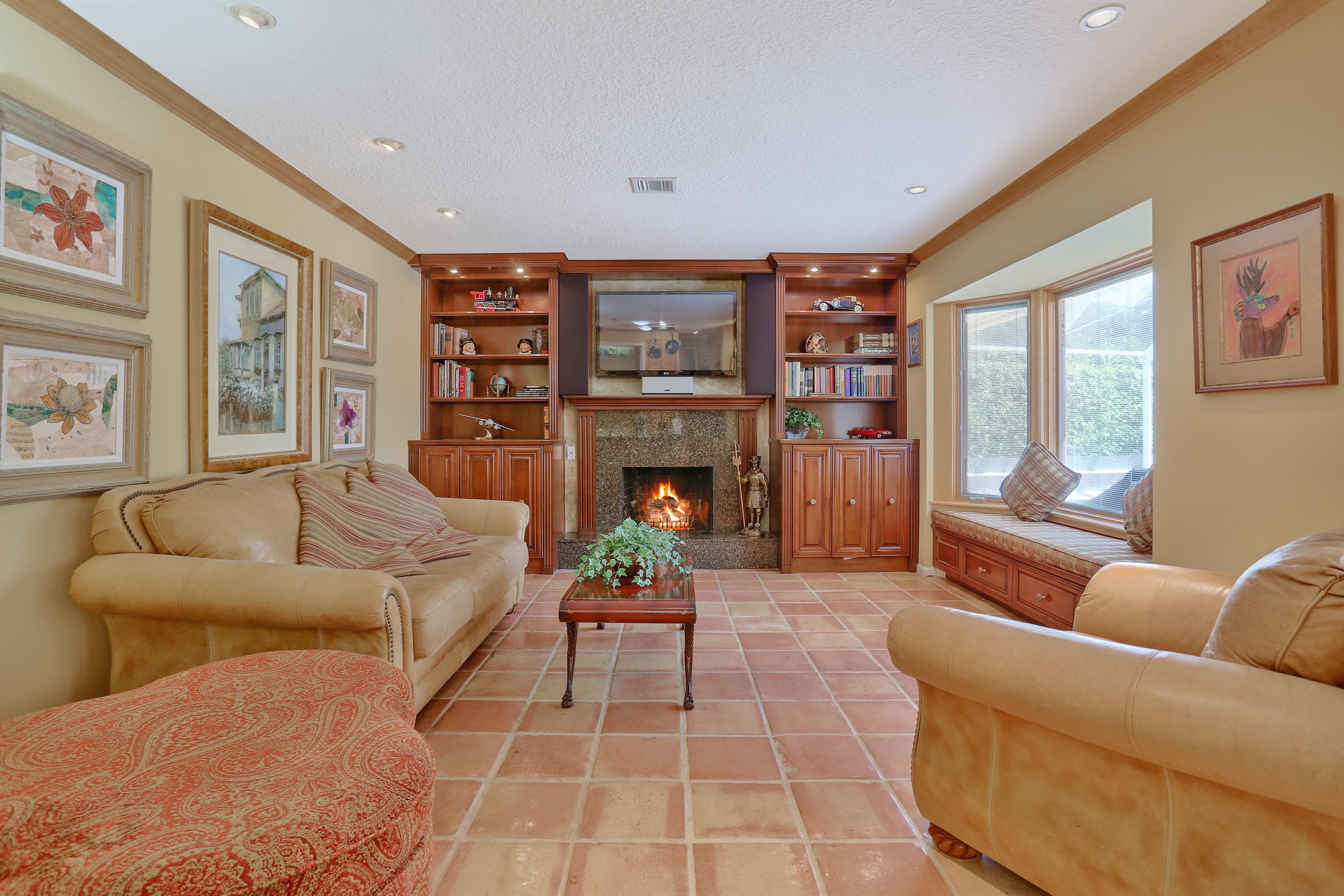 6857 Entrada Place Boca Raton, FL 33433 - Photo 8 of 12 FAMILY ROOM