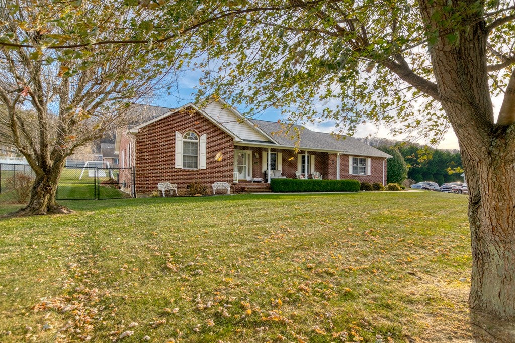 1295 West Ridge Road Wytheville, VA 24382 - Photo 38 of 48 Gallery Image 38