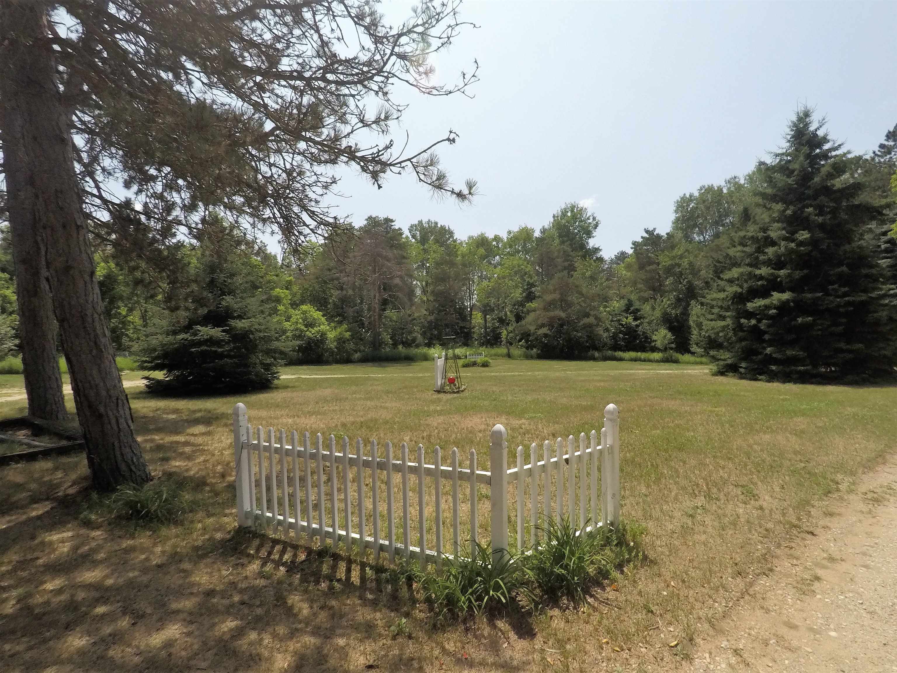 736 North 29 Road Cadillac, MI 49601 - Photo 5 of 33