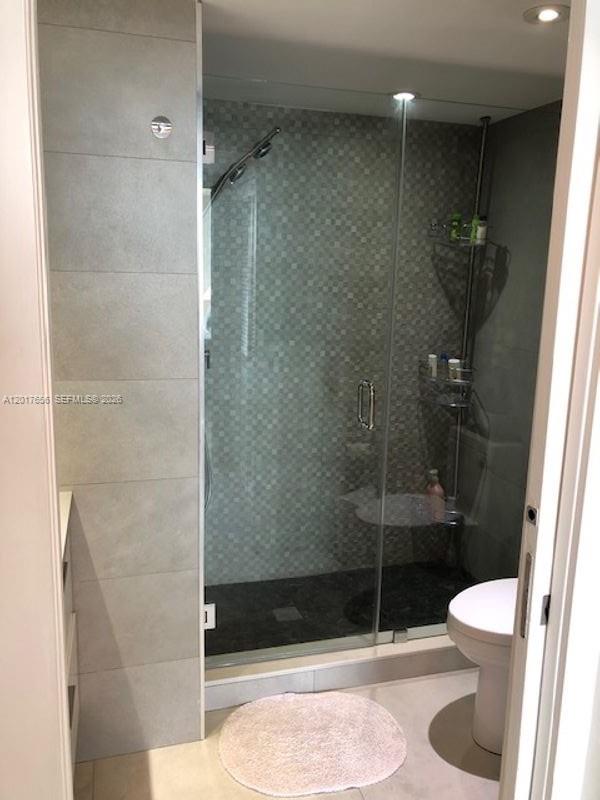 90 Alton Road, Unit 1604 Miami Beach, FL 33139 - Photo 27 of 29