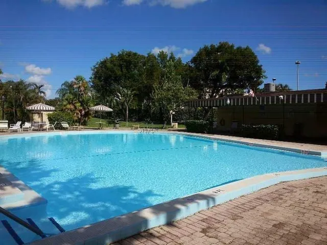 $185,000 | 1681 Northwest 70th Avenue, Unit 403, Plantation, FL 33313