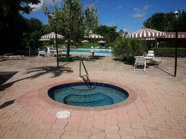 $185,000 | 1681 Northwest 70th Avenue, Unit 403, Plantation, FL 33313