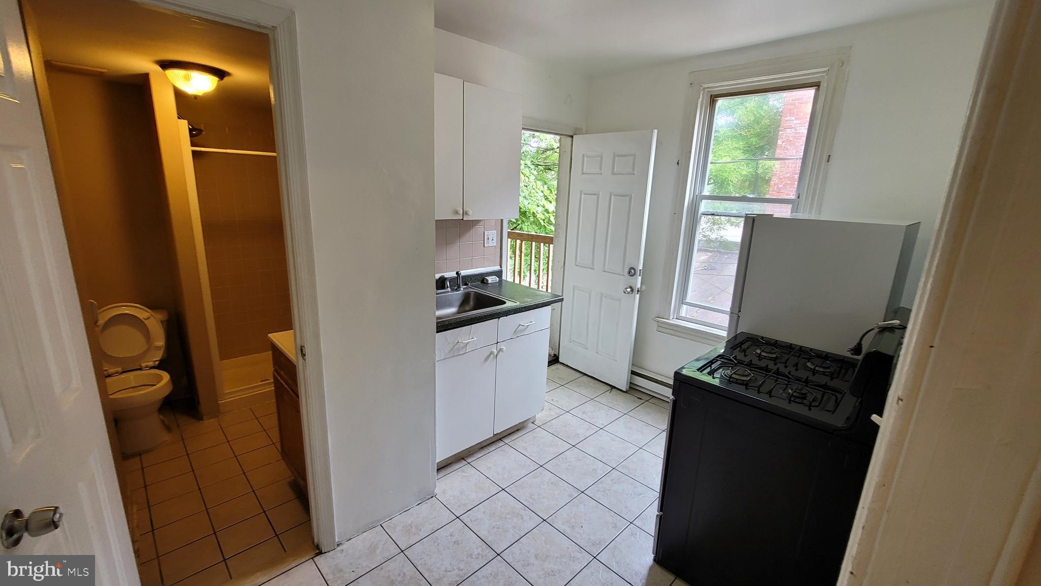 410 North 6th Street, Unit 2R Reading, PA 19601 - Photo 3 of 10