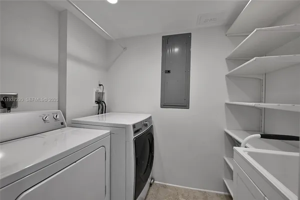 $1,500,000 | 310 Poinciana Island Drive, Unit 802, Sunny Isles Beach, FL 33160