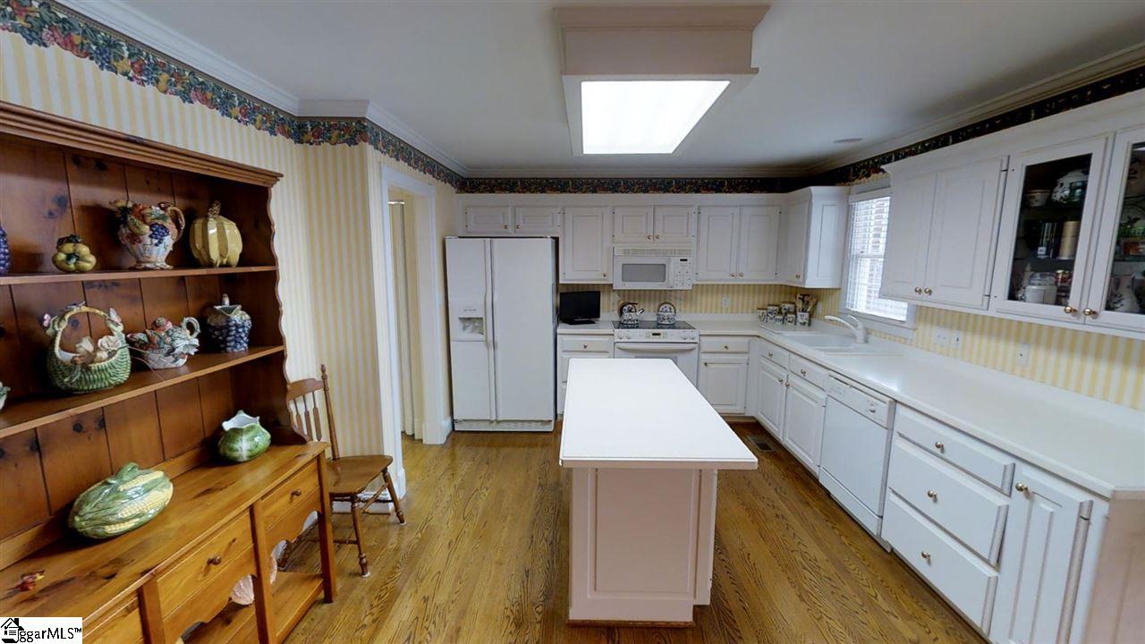 2 Foxfield Way Greer, SC 29651 - Photo 12 of 36