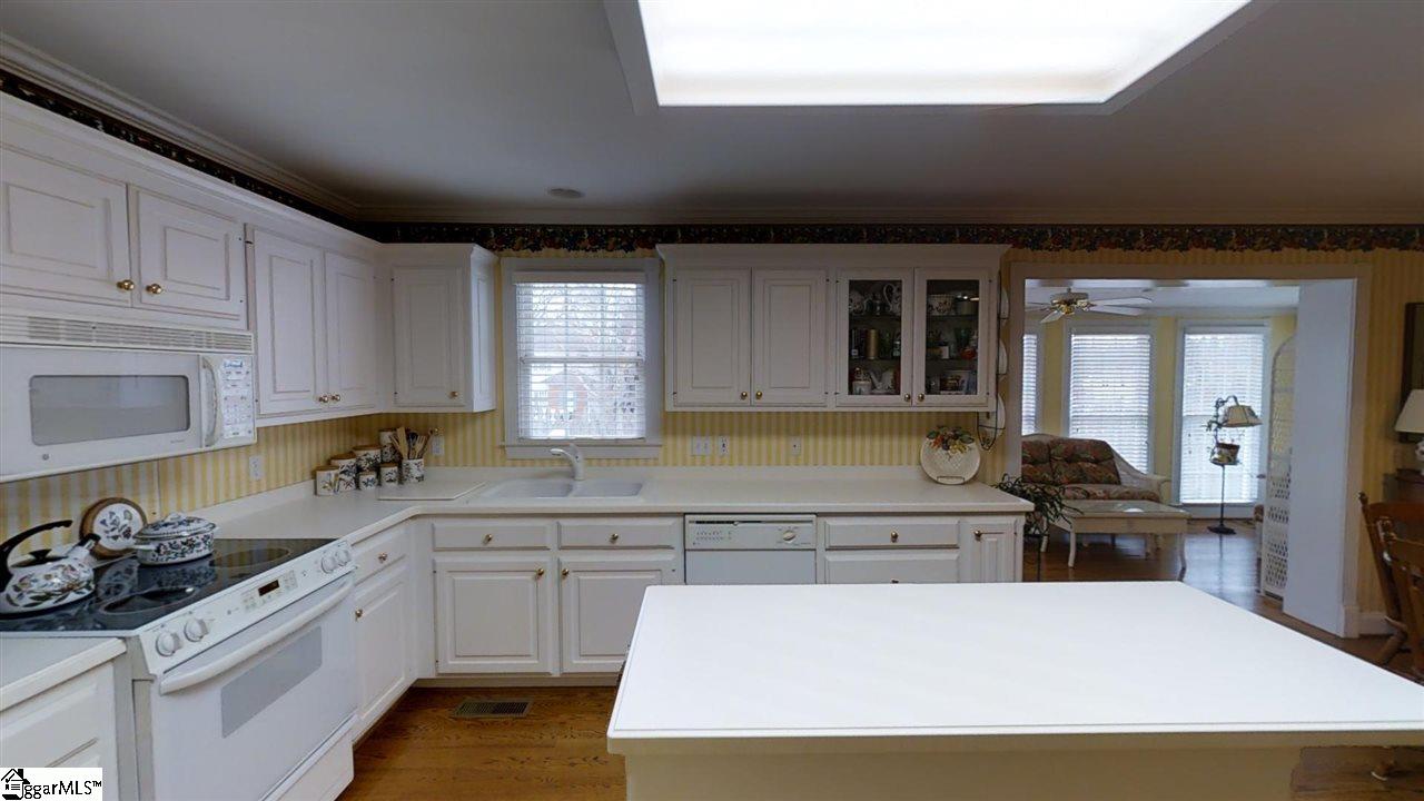 2 Foxfield Way Greer, SC 29651 - Photo 15 of 36