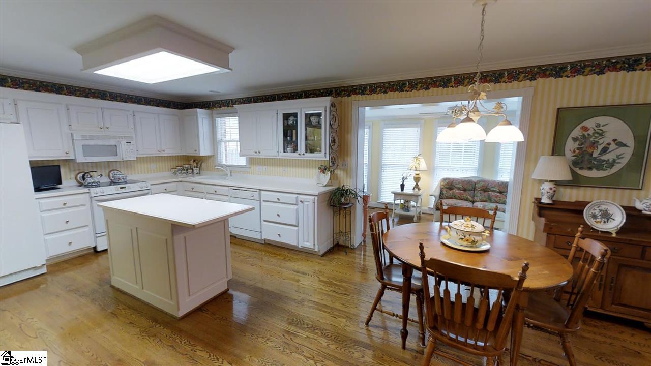 2 Foxfield Way Greer, SC 29651 - Photo 16 of 36