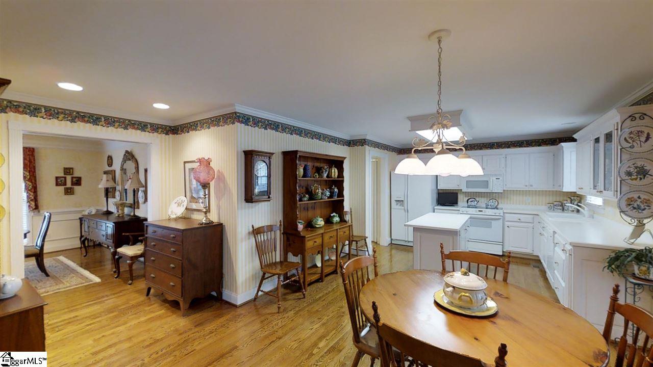 2 Foxfield Way Greer, SC 29651 - Photo 10 of 36