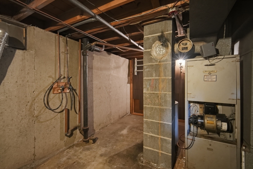 40 West Canton Circle Springfield, MA 01104 - Photo 21 of 25