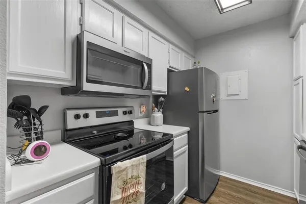 $189,900 | 3201 Donnelly Circle, Unit 309, Fort Worth, TX 76107