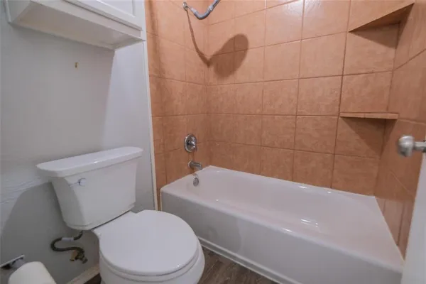 $189,900 | 3201 Donnelly Circle, Unit 309, Fort Worth, TX 76107