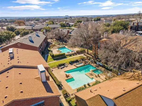 $189,900 | 3201 Donnelly Circle, Unit 309, Fort Worth, TX 76107