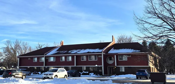 $615 | 16 Green River Road, Unit 202, Morris, MN 56267