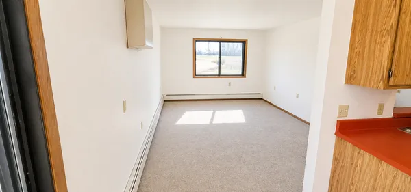 $615 | 16 Green River Road, Unit 202, Morris, MN 56267