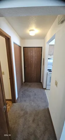 $615 | 16 Green River Road, Unit 202, Morris, MN 56267