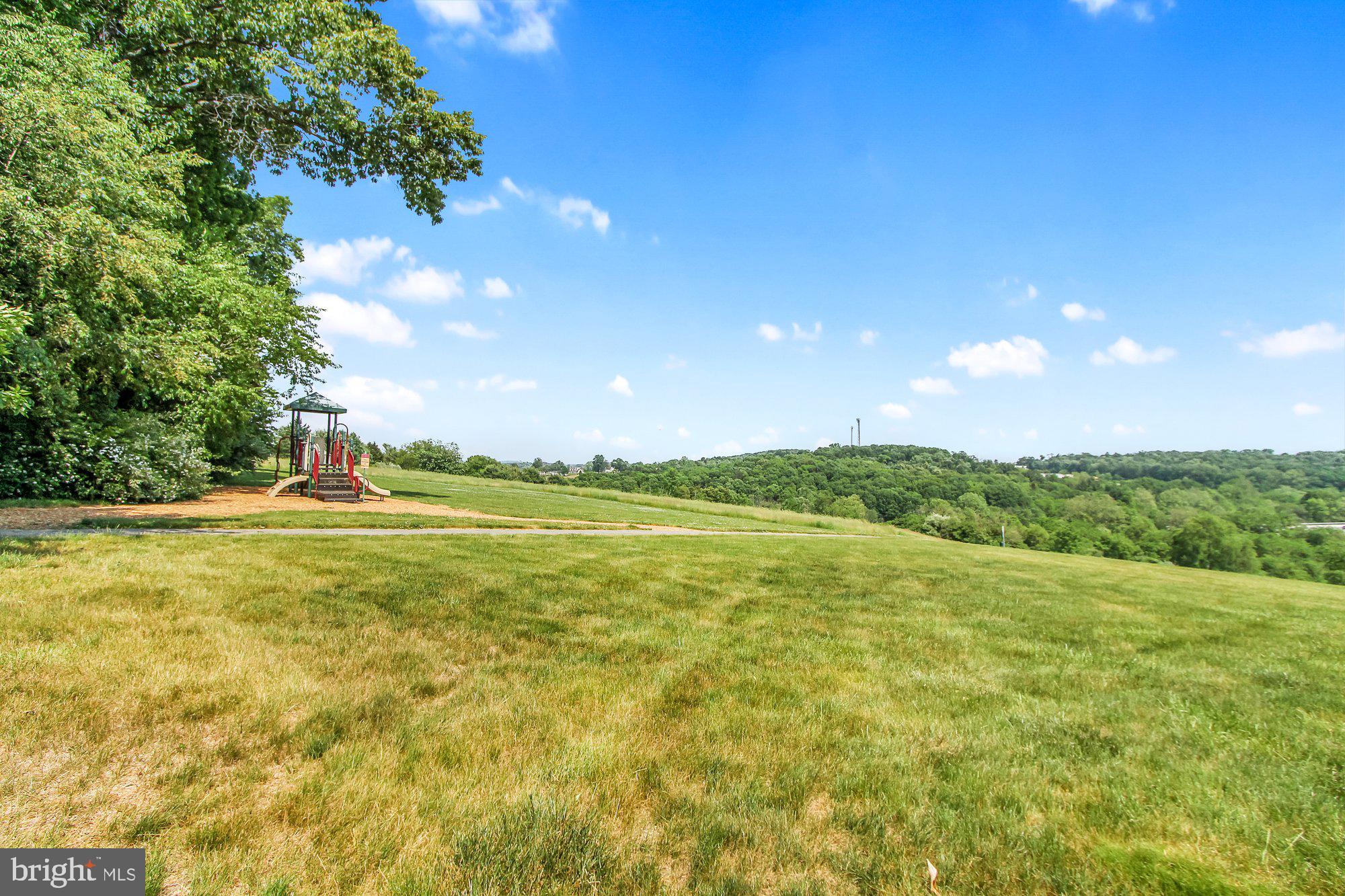 7692 Seneca Ridge Drive York, PA 17403 - Photo 34 of 37 Gallery Image 34