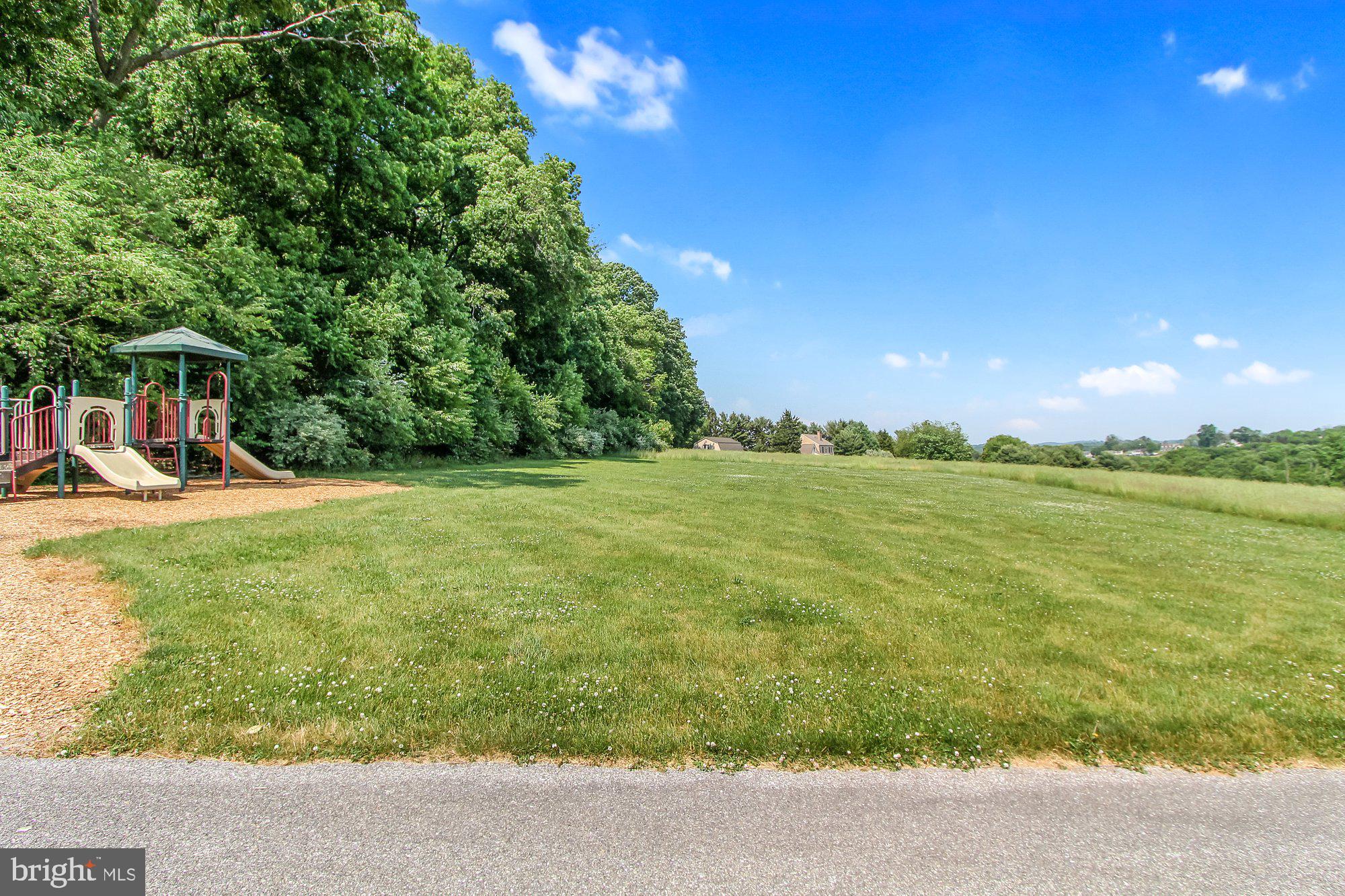 7692 Seneca Ridge Drive York, PA 17403 - Photo 35 of 37 Gallery Image 35