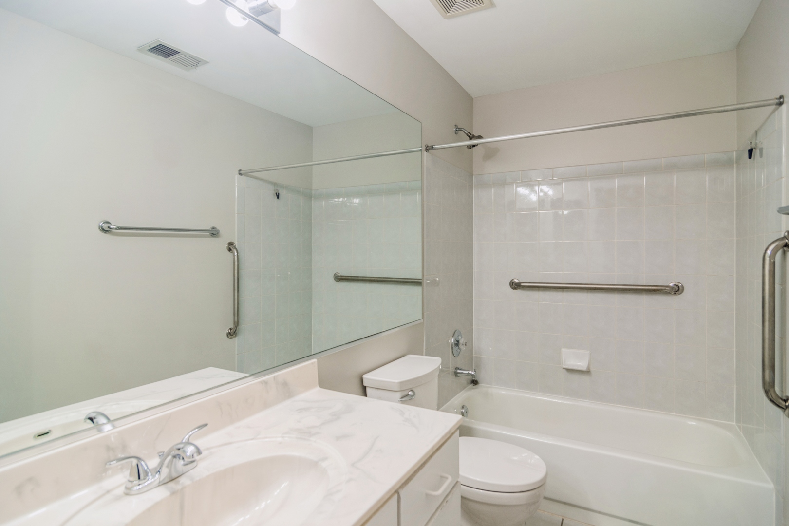 1075 Providence Lane Buffalo Grove, IL 60089 - Photo 10 of 10