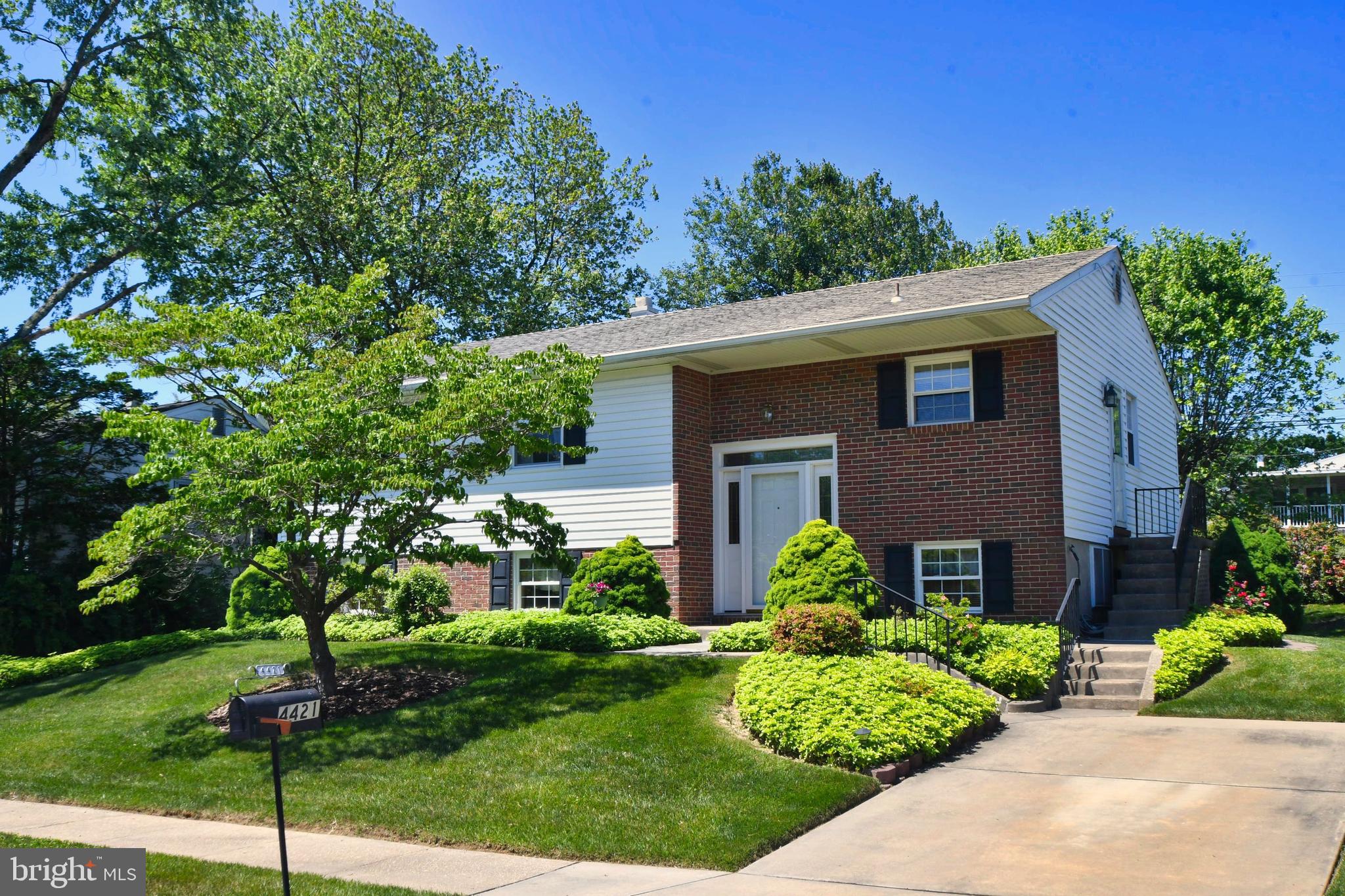 4421 Wynn Road Baltimore, MD 21236 - Photo 1 of 40 Beautiful landscaping