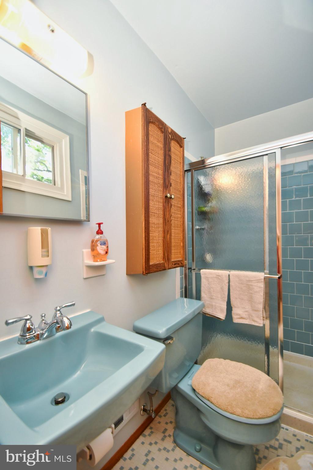 4421 Wynn Road Baltimore, MD 21236 - Photo 35 of 40 Master Bath