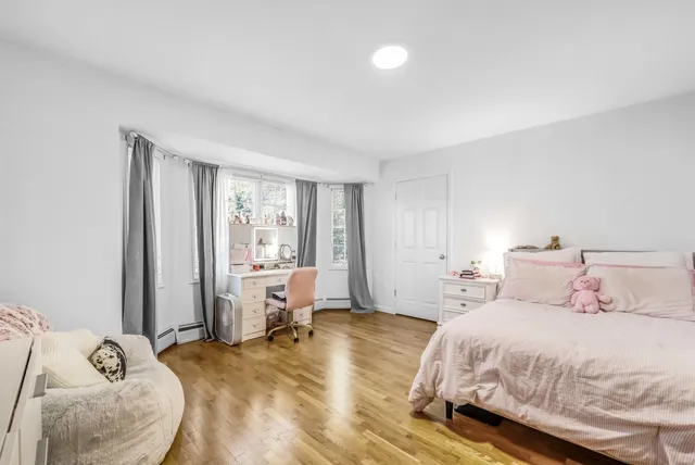 $860,000 | 386 A Park Avenue, Unit A, Fairview, NJ 07022