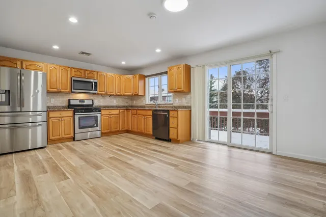 $860,000 | 386 A Park Avenue, Unit A, Fairview, NJ 07022