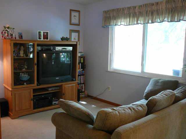 261 Cotswold Place Columbus, OH 43230 - Photo 3 of 10