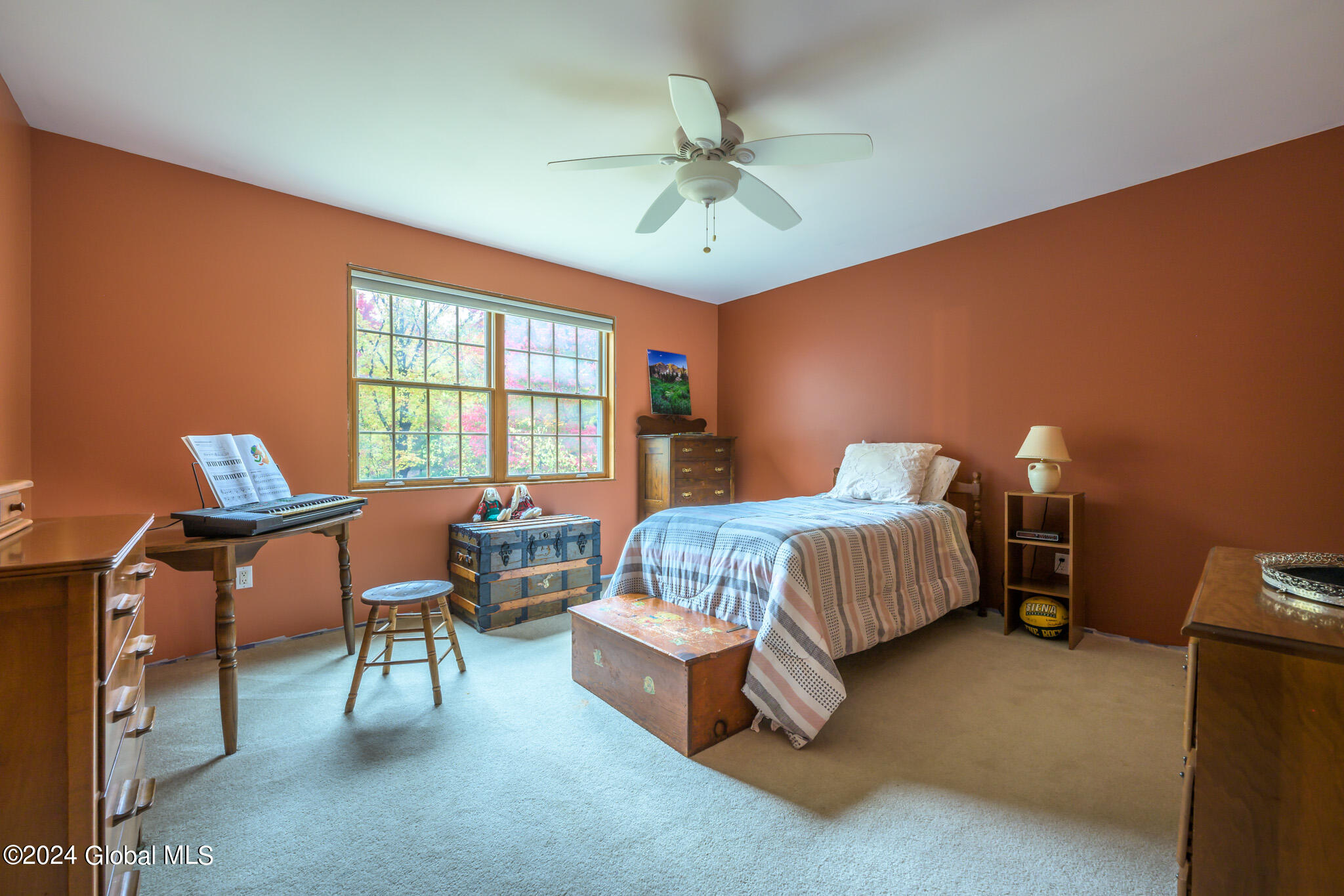 1013-1017 Plank Road Poestenkill, NY 12018 - Photo 19 of 49 19. 3rd bed
