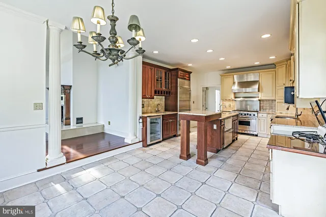 $899,900 | 132 Dewberry Drive, Hockessin, DE 19707