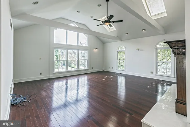 $899,900 | 132 Dewberry Drive, Hockessin, DE 19707