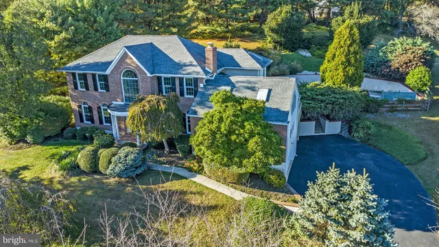 $899,900 | 132 Dewberry Drive, Hockessin, DE 19707