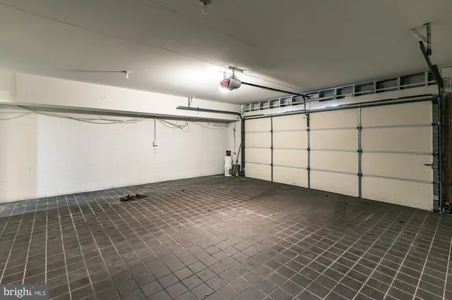 $899,900 | 132 Dewberry Drive, Hockessin, DE 19707