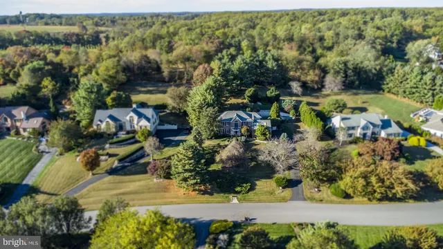 $899,900 | 132 Dewberry Drive, Hockessin, DE 19707