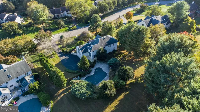 $899,900 | 132 Dewberry Drive, Hockessin, DE 19707