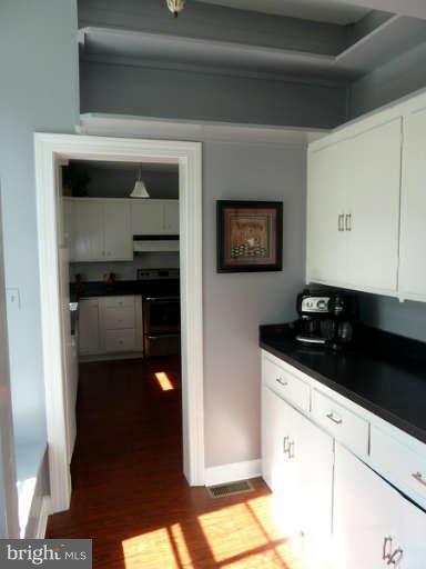 17214 Dr Bird Road Silver Spring, MD 20906 - Photo 12 of 30 Butler's Pantry