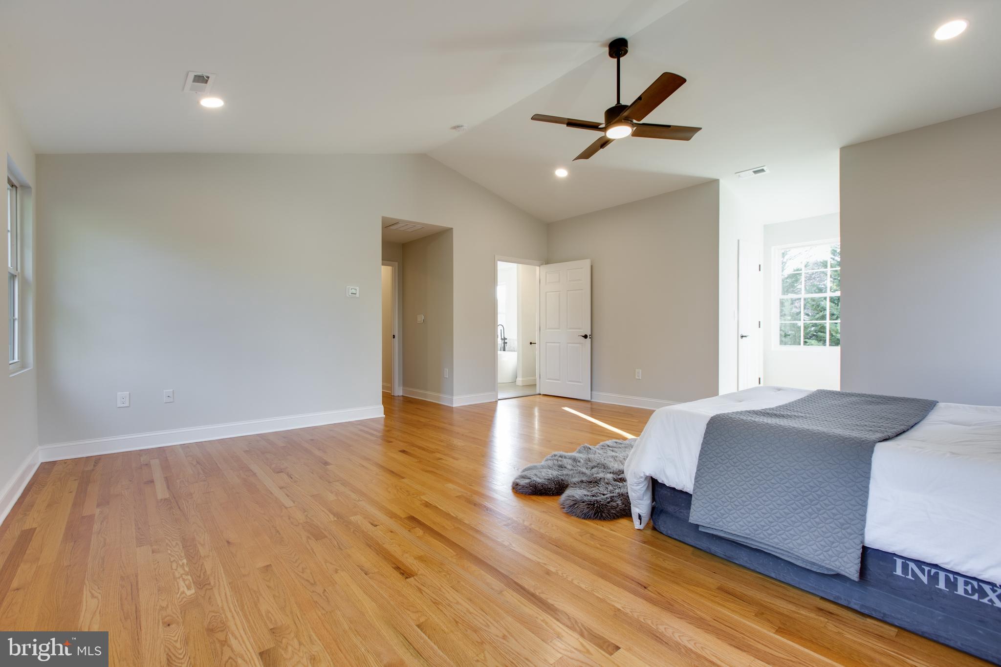 10236 Wetherburn Road Ellicott City, MD 21042 - Photo 36 of 68 Gallery Image 36