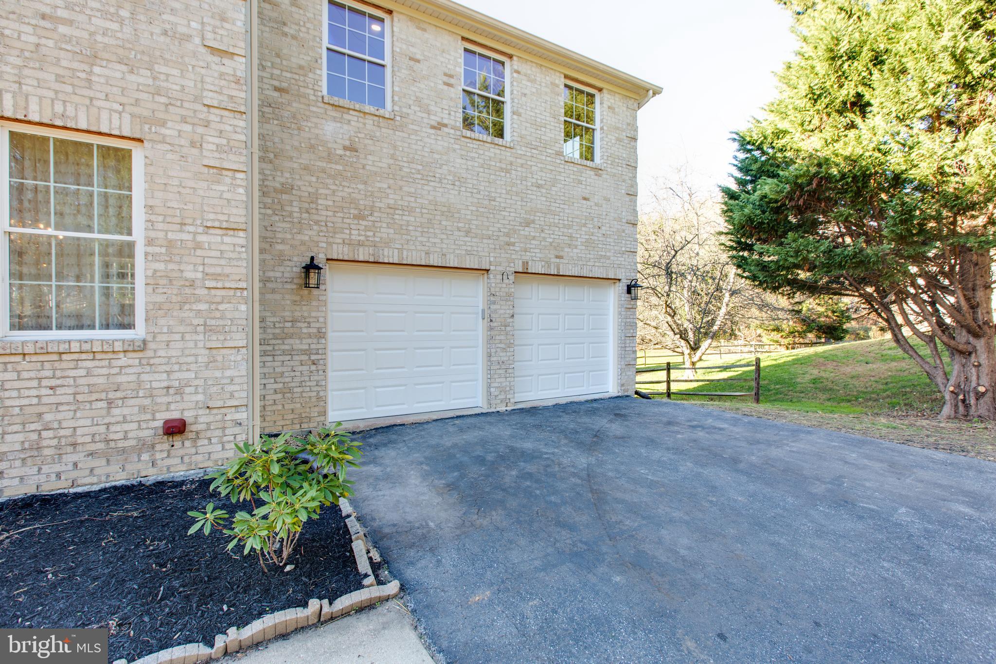 10236 Wetherburn Road Ellicott City, MD 21042 - Photo 5 of 68 Gallery Image 5