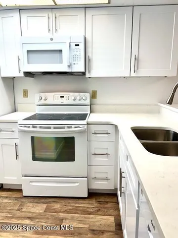 $1,295 | 3013 Sir Hamilton Circle, Unit 10, Titusville, FL 32780