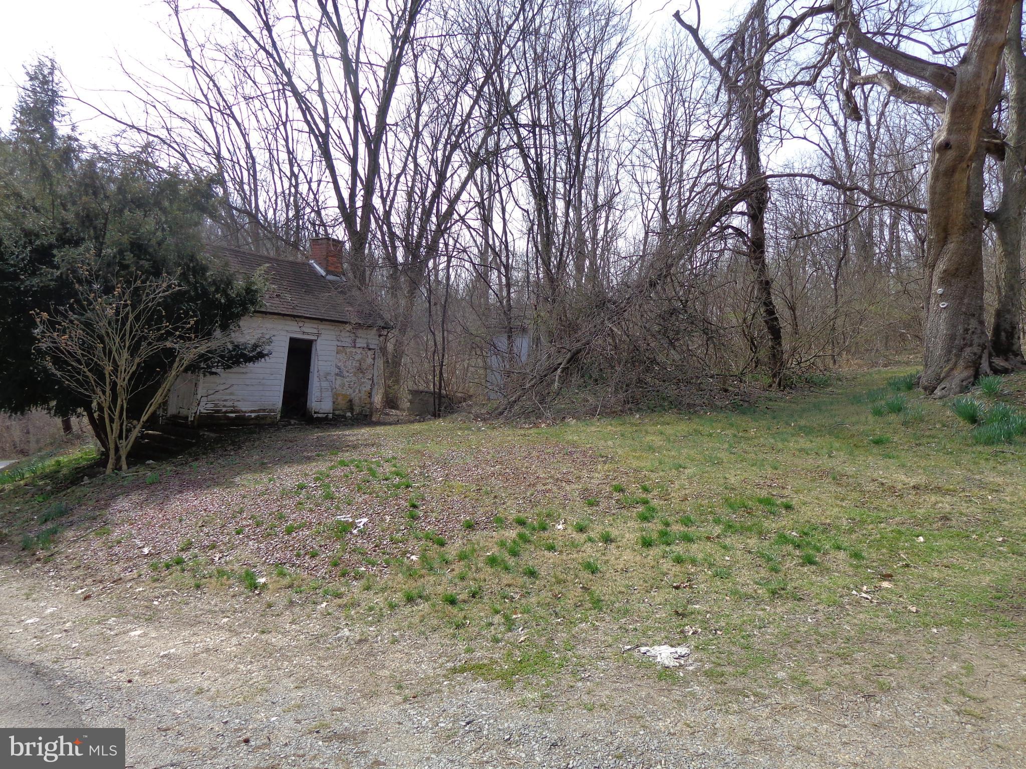 165 Steely Road Reading, PA 19608 - Photo 2 of 5