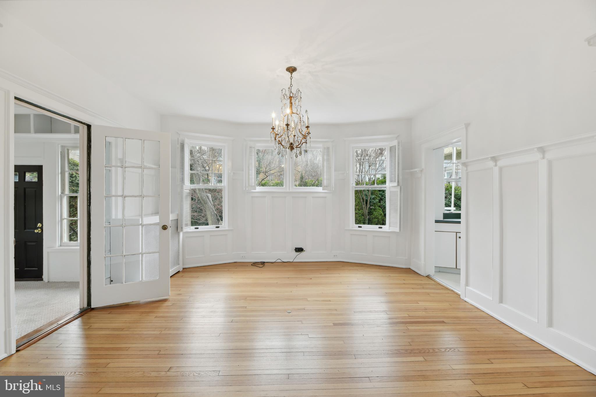 3802 Military Road Northwest Washington, DC 20015 - Photo 10 of 45 Dining Room
